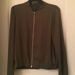 3/$20✨NWT Bomber Jacket